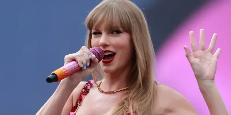 Taylor Swift anunță al 12-lea album de studio: The Life of a Showgirl