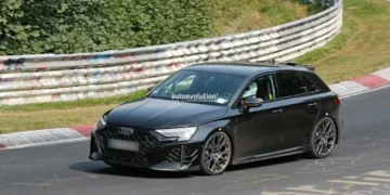 Audi RS 3 GT 2026, surprins pe Nürburgring: ultimul rămas-bun al legendarului motor cu cinci cilindri
