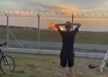 Un avion F-16 s-a prăbușit în timpul pregătirilor pentru un show aerian, pilotul a murit