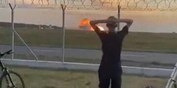 Un avion F-16 s-a prăbușit în timpul pregătirilor pentru un show aerian, pilotul a murit