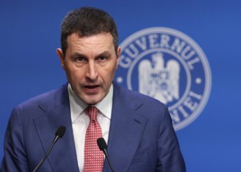 Guvernul pregătește reducerea a 40.000 de posturi din administrația publică