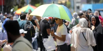 Căldura extremă închide instituțiile publice din Iran. Teheranul, printre cele mai afectate provincii