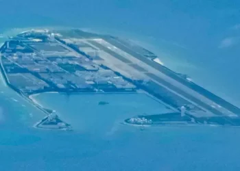 Insula de război a Chinei, dezvăluită din satelit: baze aeriene, buncăre și bombardiere nucleare în Marea Chinei de Sud