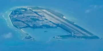 Insula de război a Chinei, dezvăluită din satelit: baze aeriene, buncăre și bombardiere nucleare în Marea Chinei de Sud