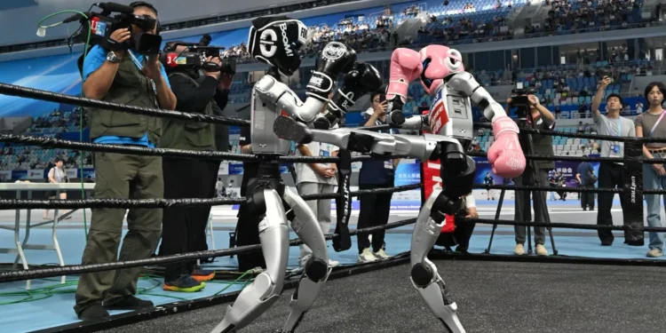 Beijing găzduiește prima ediție a World Humanoid Robot Games: sport, dans și logistică industrială