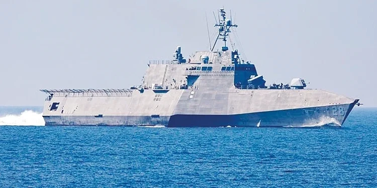 Tensiuni în Caraibe: SUA trimit 7 nave de război și 4.000 de soldați, Maduro răspunde ferm