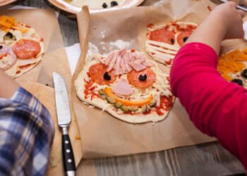 Motivul incredibil pentru care un copil a sunat la 112