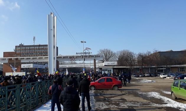 500 de angajați, trimiși în șomaj tehnic în luna septembrie