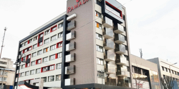 A tras cu arma în mașina miresei