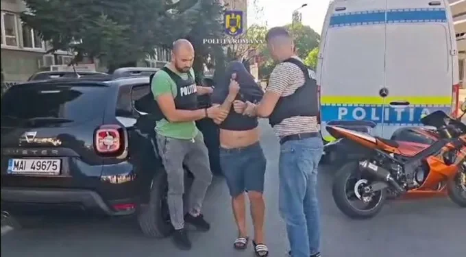 Mașină furată din Gorj, descoperită în Lugoj înainte de ieșirea din țară