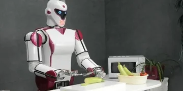 China prezintă primul său robot umanoid cu „creier multifuncțional” și adaptabilitate sporită