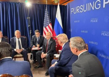 Donald Trump propune un summit trilateral cu Zelenski și Putin. Europa avertizează: „Nicio decizie despre Ucraina fără Ucraina”