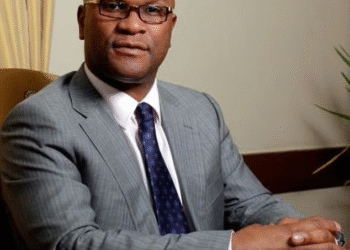 Ambasadorul Africii de Sud a căzut de la etajul 22 al hotelului unde era cazat