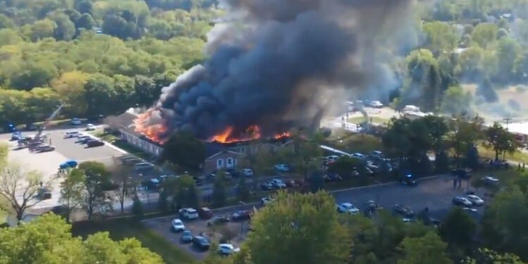 Atacatorul a început să tragă asupra oamenilor aflați în biserică