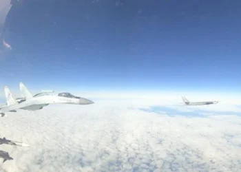 Alertă în aer! Avioane de vânătoare americane au interceptat patru aeronave rusești