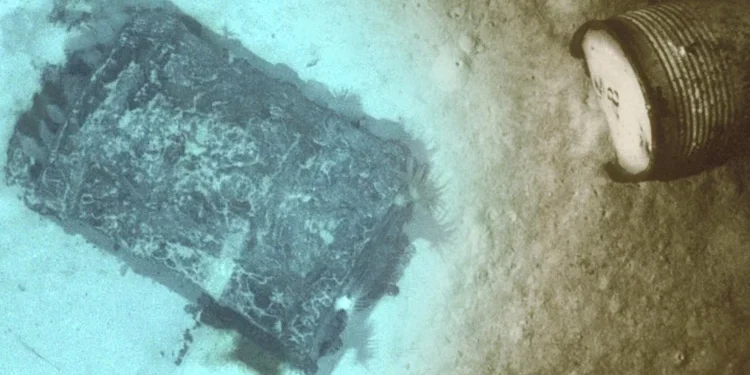 „Bombe cu ceas” pe fundul Oceanului Atlantic: 200.000 de barili de deșeuri nucleare, risc uriaș pentru omenire