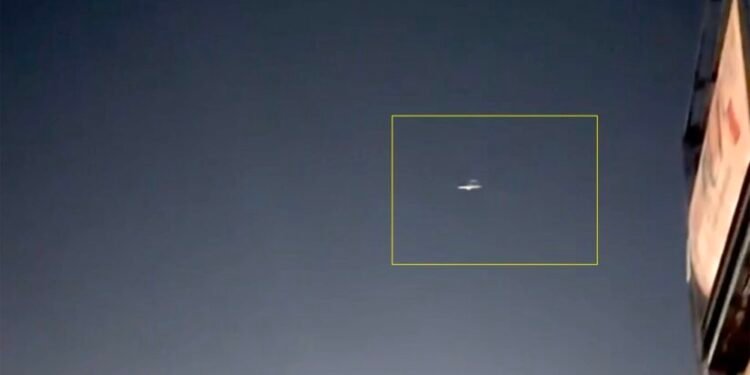 Alertă în Europa: Drone necunoscute survolează aeroporturi din Danemarca și Norvegia