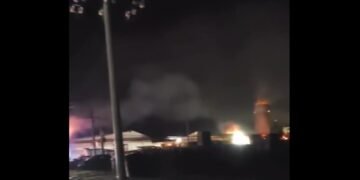 Explozie la o fabrică! Flăcări uriașe, pagube de jumătate de milion de euro