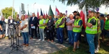 Fermierii polonezi blochează frontiera cu Ucraina: „Nu este un protest, ci un strigăt de disperare”