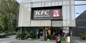 A zăcut 30 de ore în toaleta unui restaurant
