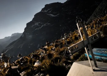 Paradisul Diavolului, locul în care minerii cu greu apucă 35 de ani