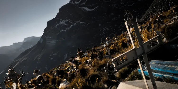 Paradisul Diavolului, locul în care minerii cu greu apucă 35 de ani