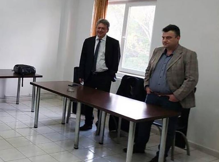 Data până la care trebuie schimbați șefii CEO