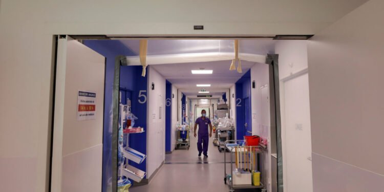 Franța își mobilizează spitalele pentru un posibil război în Europa. Germania, atentă la exercițiile militare ale Rusiei