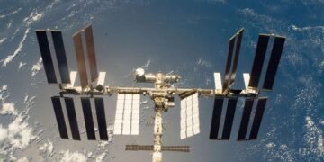 Bannere comerciale pe sateliți și nave spațiale