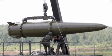 Rusia a lansat o rachetă hipersonică Zircon. Motivul!