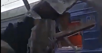 Tren lovit de „drone ruseşti” în regiunea Sumî