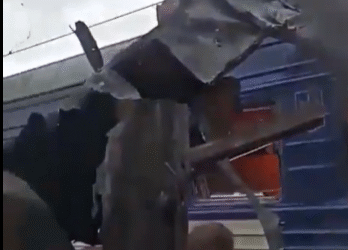 Tren lovit de „drone ruseşti” în regiunea Sumî