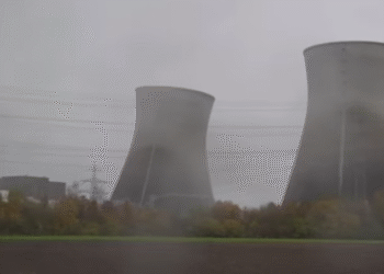 Un mare producător de energie electrică a fost demolat