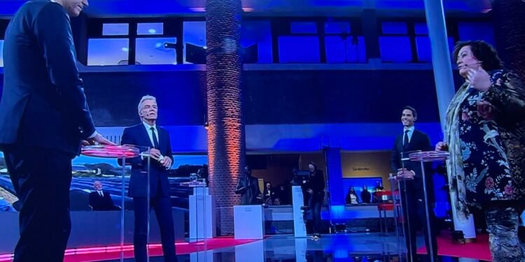 Alegeri tensionate în Olanda: Geert Wilders, favorit într-un scrutin anticipat marcat de tema migrației