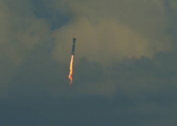 Prototipul Starship a zburat peste o oră și a amerizat în Oceanul Indian