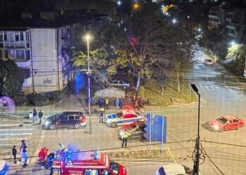 Două eleve lovite pe trecerea de pietoni