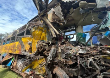 Cel puțin 46 de morți după un accident devastator între două autobuze pline de pasageri
