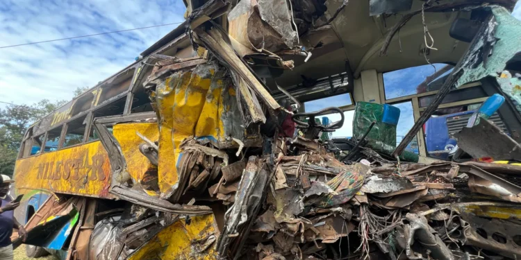 Cel puțin 46 de morți după un accident devastator între două autobuze pline de pasageri