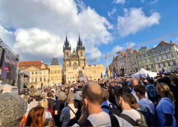 🇨🇿 Cehia votează sub spectrul unei schimbări geopolitice: ascensiunea populistului Andrei Babiš ar putea îndepărta țara de Bruxelles și Kiev
