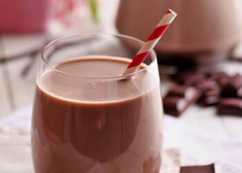 Laptele cu ciocolată neagră, crește viteza și accelerează recuperarea musculară