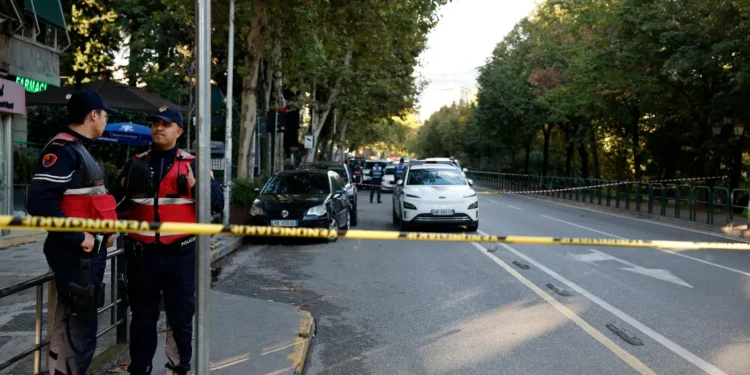 Judecător ucis într-o sală de tribunal din Albania