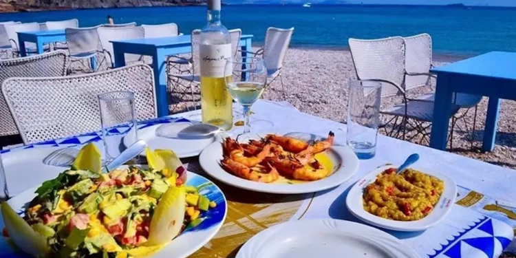 🇬🇷 Grecia, prima țară din UE care ar putea introduce ziua de lucru de 13 ore. Sindicatele: „Este abolirea zilei de opt ore”