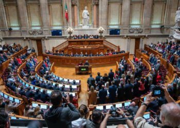 Portugalia interzice vălurile care acoperă fața în spațiile publice