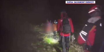 O tânără de 29 de ani a murit după ce a căzut 300 de metri în gol. Excursia fusese organizată pe o rețea socială!