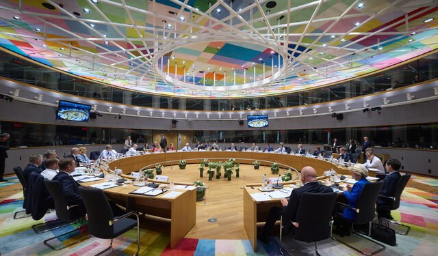 Eşec la summitul UE privind îngheţarea activelor ruseşti