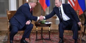 Trump anunţă că se va întâlni cu Putin în Ungaria