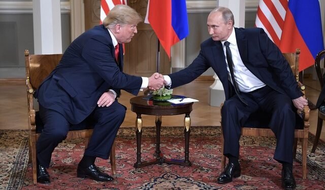 Trump anunţă că se va întâlni cu Putin în Ungaria
