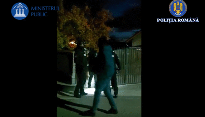 Hoții de vaci și generatoare, săltați de mascați! Unul a fugit și e dat în urmărire