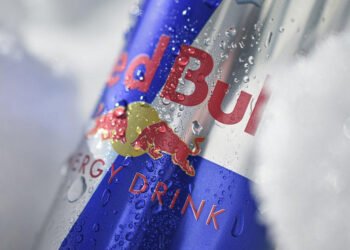 Comisia Europeană investighează Red Bull pentru posibile practici anticoncurențiale: suspiciuni de abuz de poziție dominantă