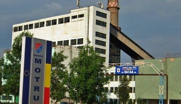 Stare de alertă la Motru: Patru mii de apartamente, școlile și spitalul au rămas în frig. Furnizorul are datorii de 15 milioane de lei